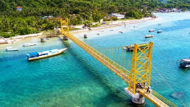 Pulau Nusa Lembongan