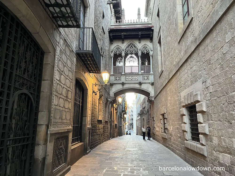 Menjelajahi Gothic Quarter di Barcelona