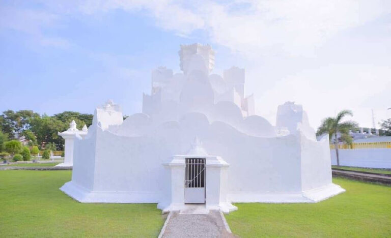 keindahan-taman-sari-gunongan-sebuah-destinasi-wisata-sejarah