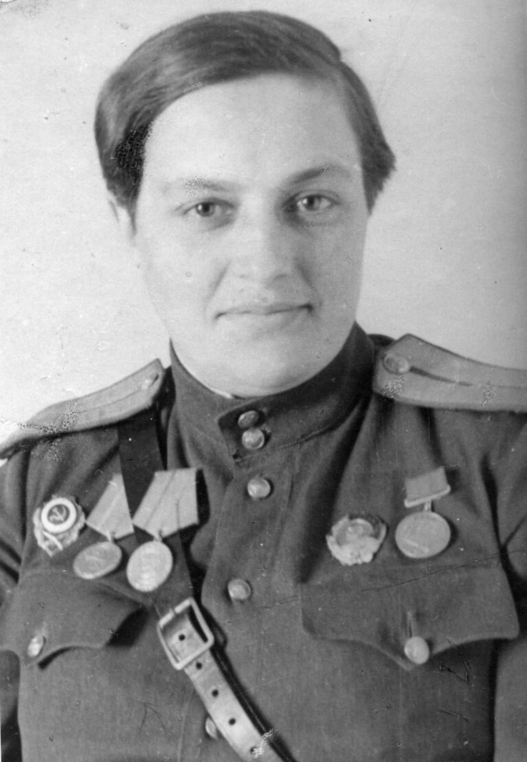 kisah-sniper-terbaik-lyudmila-pavlichenko