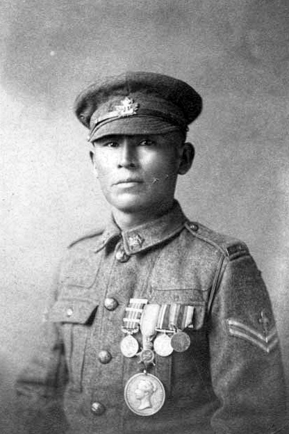 profil-corporal-francis-pegahmagabow-sniper-terbaik-dari-kanada