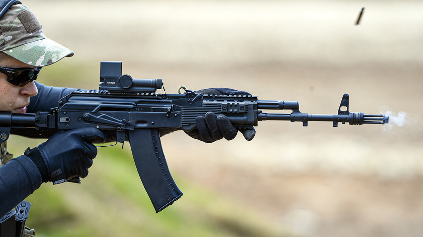 mengenal-senjata-terbaik-ak-74m-spesifikasi-dan-keunggulannya