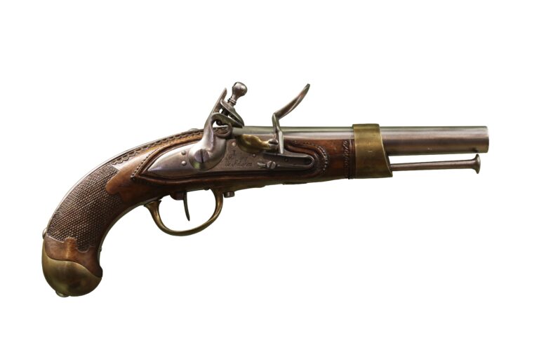 pistol-modele-an-xiii-sejarah-dan-spesifikasi-senjata-api-prancis