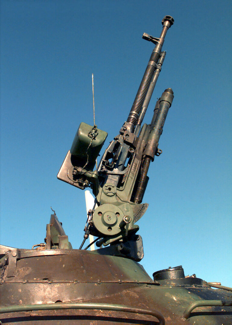 senjata-api-dshk-senjata-mesin-berat-soviet-yang-tangguh