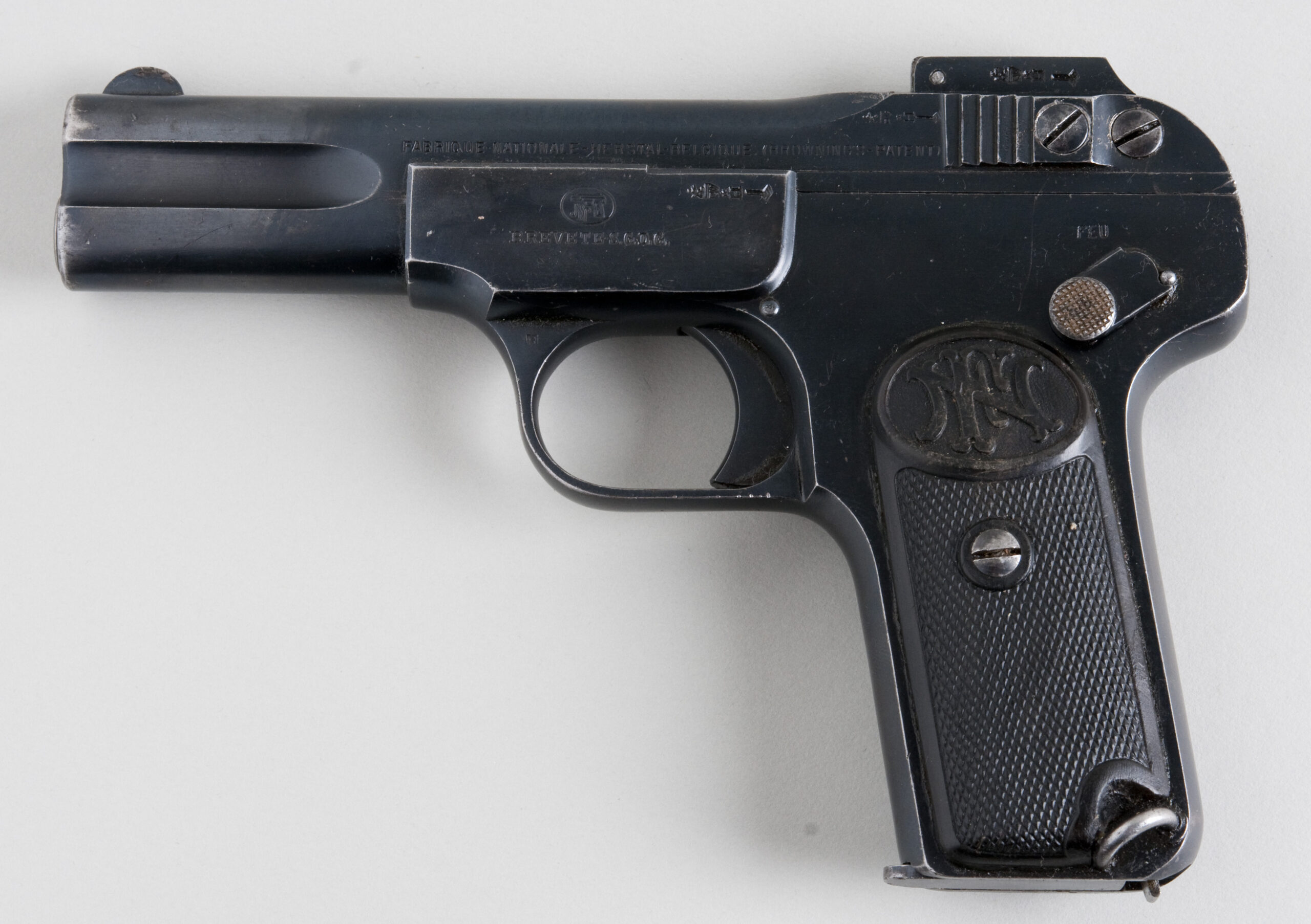 senjata-api-fn-browning-m1900-desain-dan-sejarahnya