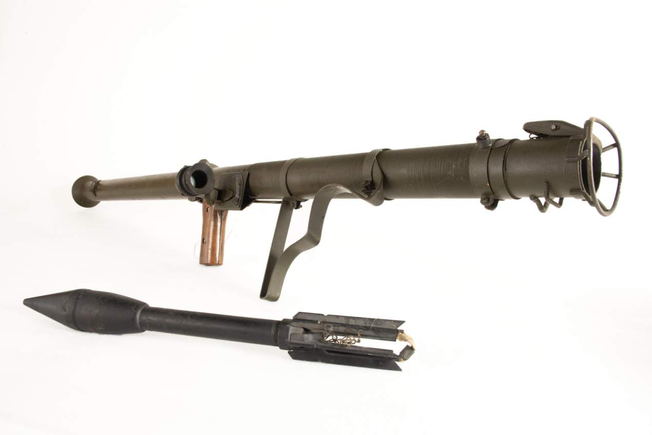 mengenal-senjata-terbaik-rocket-launcher-m9-a1-bazooka