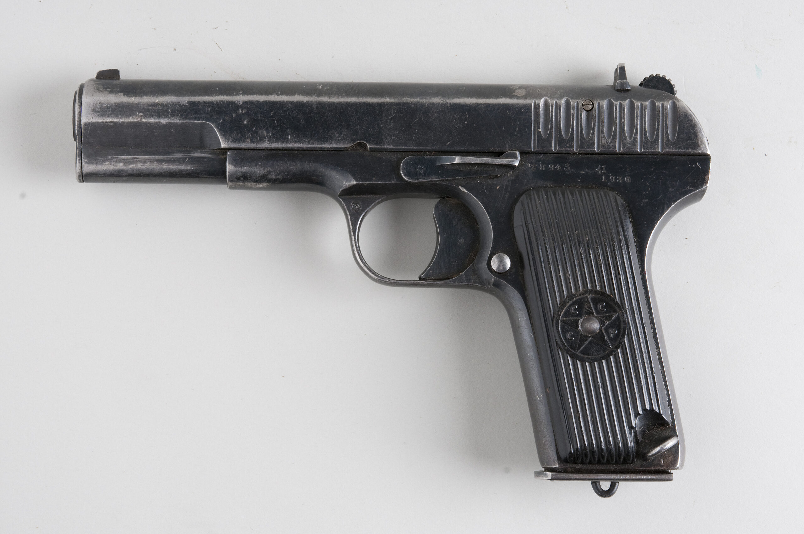 mengenal-senjata-terbaik-tt-pistol-spesifikasi-dan-keunggulannya