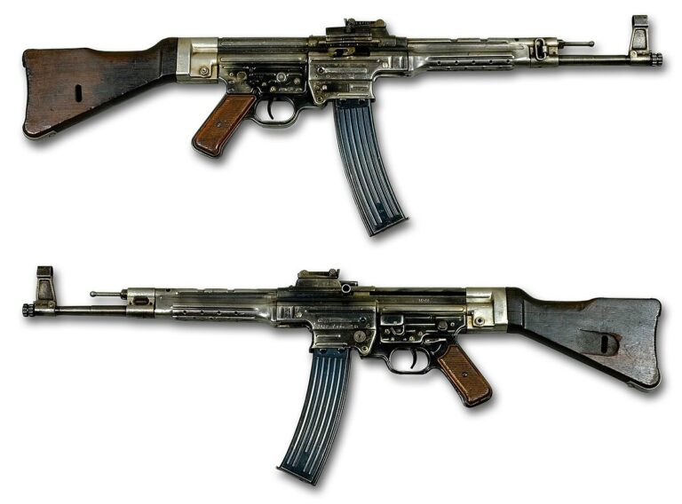 senjata-stg-44-senapan-mesin-serbu-revolusioner-perang-dunia-ii