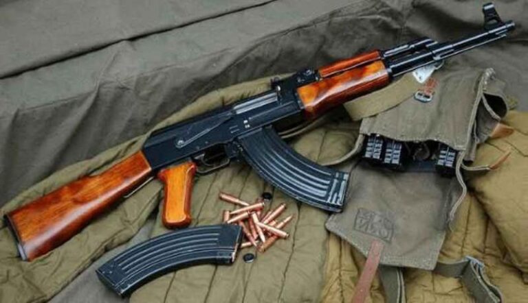 senjata-terbaik-kalashnikov-ak-47-sejarah-dan-keunggulannya