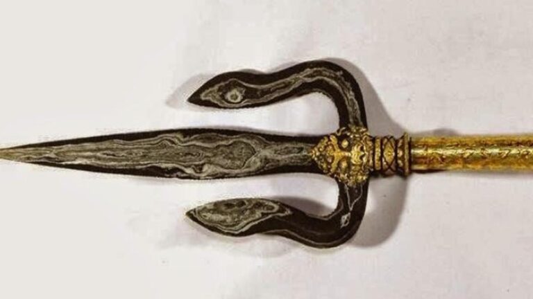 mengenal-senjata-tradisional-tombak-warisan-budaya-nusantara